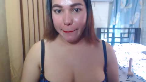 Snapshot of urlovercockxxx chatting on 04/16/26, 02:12 janah online show from 04/16/26, 02:12