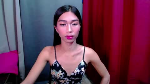 urloverjasmine_xx online show from 07/23/26, 07:17