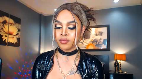 UrMajestyTyra online show from 12/04/24, 07:28
