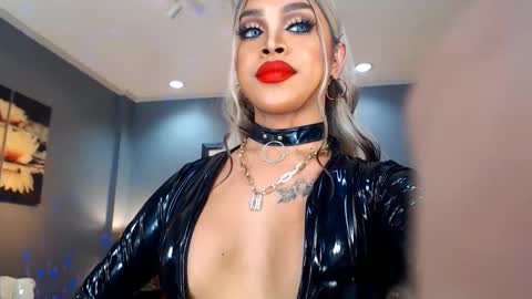 UrMajestyTyra online show from 12/08/24, 06:22