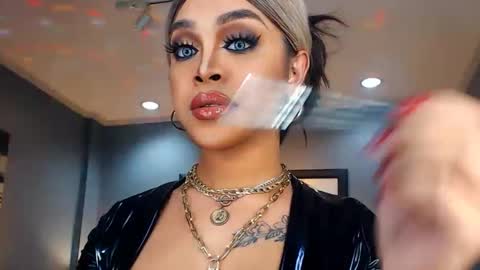 UrMajestyTyra online show from 12/16/24, 11:50