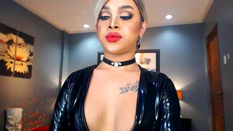 UrMajestyTyra online show from 01/12/25, 02:24