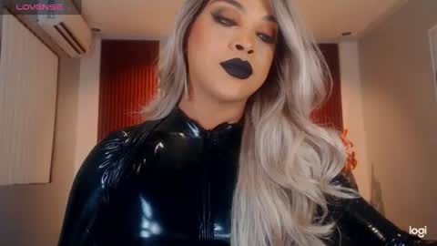 UrMajestyTyra online show from 06/12/26, 05:12