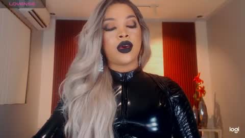 UrMajestyTyra online show from 06/13/26, 05:33