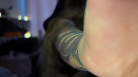 urmissalice online show from 10/27/25, 07:45