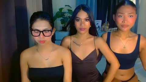 ur fave sanya online show from 04/20/26, 06:20