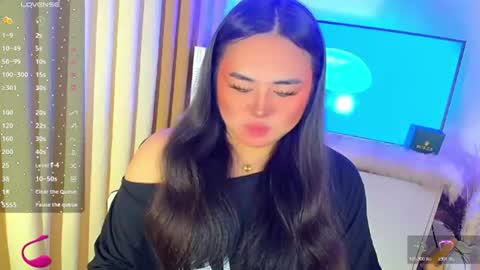 Snapshot of urnaughty_ceciliaxxx chatting on 06/28/26, 12:00 cecilia online show from 06/28/26, 12:00