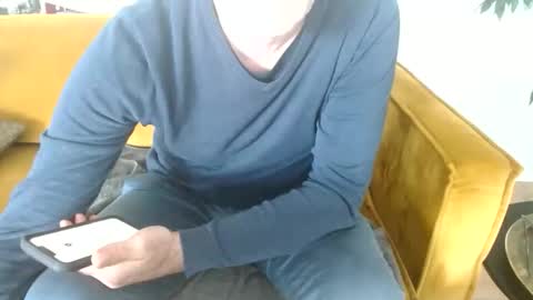 Snapshot of uropportunity chatting on 11/09/25, 11:08 Dutchsoftie online show from 11/09/25, 11:08