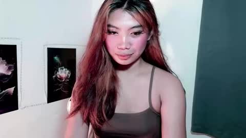 Snapshot of urpinay_sandra69 chatting on 02/17/26, 10:23 urpinay_sandra69 online show from 02/17/26, 10:23