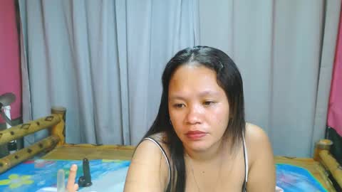 Snapshot of urpinay_singlemother chatting on 03/18/26, 09:51 urpinay_singlemother online show from 03/18/26, 09:51