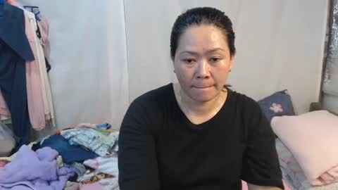 Snapshot of urpinay_singlemother chatting on 07/12/26, 10:50 urpinay_singlemother online show from 07/12/26, 10:50