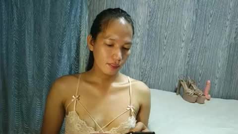 queen julia not into CHEAPGUY online show from 11/28/25, 01:41