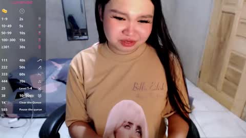 Snapshot of urpinayslutxxx chatting on 10/12/25, 04:44 Jane online show from 10/12/25, 04:44