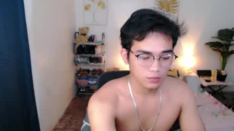urpinoy_cummer online show from 11/02/25, 12:29