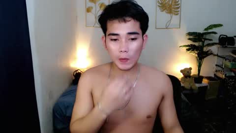 urpinoy_cummer online show from 11/29/25, 11:35