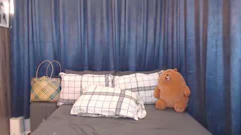 Mel online show from 01/11/25, 12:29