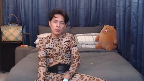 Mel online show from 01/11/25, 03:31