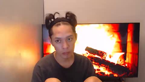 Mel online show from 01/12/25, 11:39