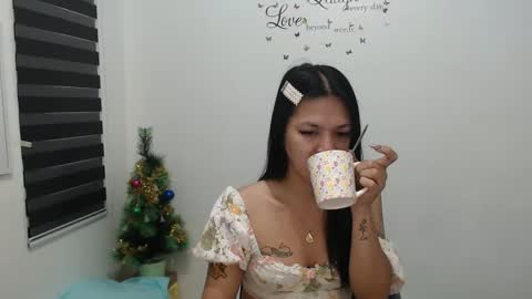 hi im kim online show from 12/11/24, 01:05