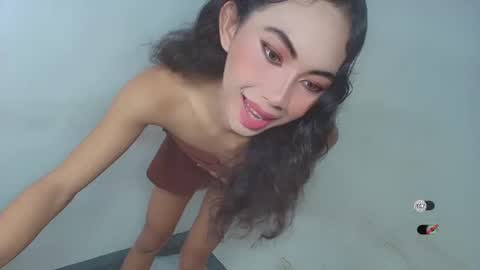 urpretty_mistake online show from 02/15/26, 05:48