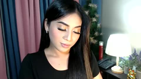 Snapshot of urseductive_calixx chatting on 11/24/25, 12:27 JUST CALL ME CALI online show from 11/24/25, 12:27