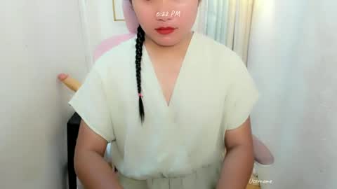 Snapshot of ursexy_cristal chatting on 07/05/26, 10:22 ursexy_cristal online show from 07/05/26, 10:22