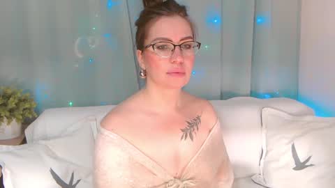 Silvia online show from 12/19/24, 05:40