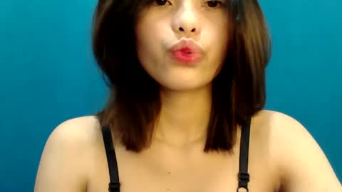 Snapshot of urskinny_girl chatting on 09/30/25, 06:24 Jane online show from 09/30/25, 06:24