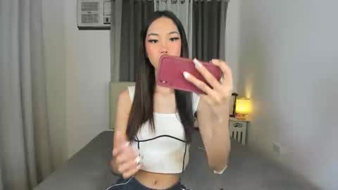 Snapshot of urslutgwen69 chatting on 12/22/24, 03:11 urslutgwen69 online show from 12/22/24, 03:11