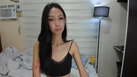 Snapshot of urslutgwen69 chatting on 03/03/25, 05:50 urslutgwen69 online show from 03/03/25, 05:50