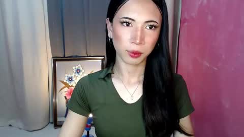 Snapshot of ursluttysofia chatting on 11/22/25, 07:18 Sofia online show from 11/22/25, 07:18