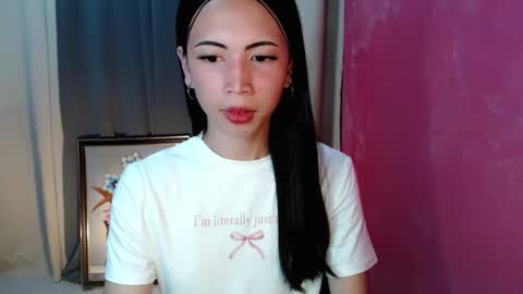 Snapshot of ursluttysofia chatting on 12/01/25, 05:34 Sofia online show from 12/01/25, 05:34
