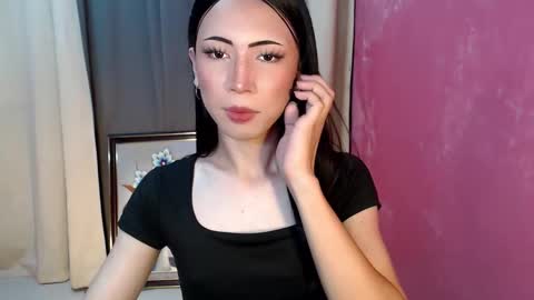 Snapshot of ursluttysofia chatting on 12/16/25, 05:34 Sofia online show from 12/16/25, 05:34