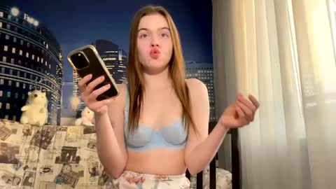 Snapshot of ursoulandheart chatting on 03/04/25, 12:33 Hannah online show from 03/04/25, 12:33