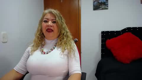 Eveling Blanco  online show from 01/26/25, 03:59