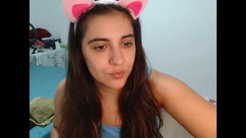 ursumi1 online show from 10/23/25, 04:17