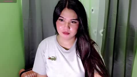 Snapshot of ursweet_ashley chatting on 12/05/24, 04:20 online show from 12/05/24, 04:20