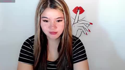 Snapshot of ursweet_ashley chatting on 01/05/25, 04:04 online show from 01/05/25, 04:04