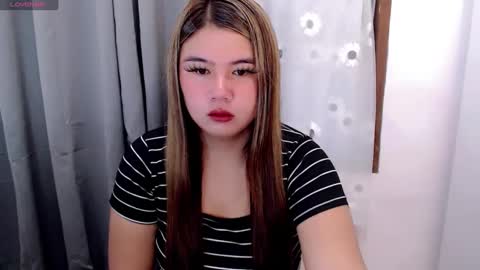 Snapshot of ursweet_ashley chatting on 01/10/25, 10:36 online show from 01/10/25, 10:36