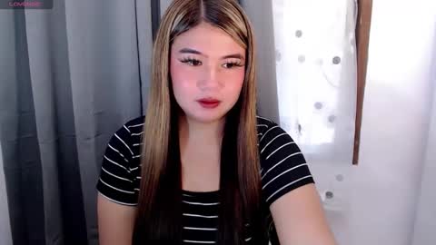 Snapshot of ursweet_ashley chatting on 01/11/25, 01:37 online show from 01/11/25, 01:37