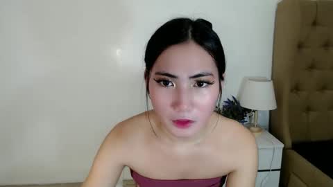 Snapshot of ursweet_kristinexx chatting on 12/15/25, 03:33 JUST CALL ME KRISTEN online show from 12/15/25, 03:33