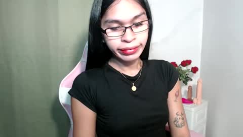 ursweet_zeviixx online show from 10/04/25, 08:45