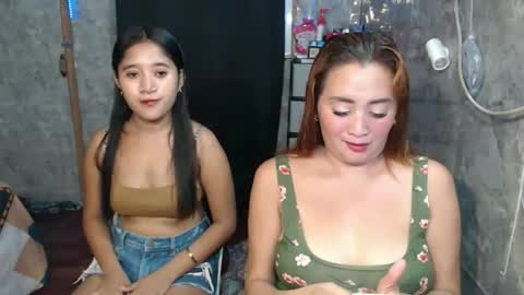Snapshot of ursweetpinky chatting on 04/01/26, 12:33 ursweetpinky online show from 04/01/26, 12:33
