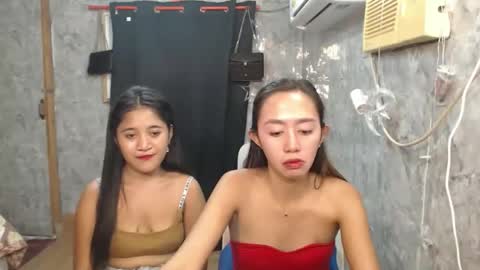 Snapshot of ursweetpinky chatting on 05/11/26, 01:11 ursweetpinky online show from 05/11/26, 01:11