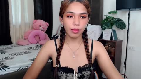 CHESCA online show from 02/13/25, 03:29