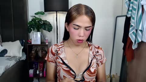CHESCA online show from 02/18/25, 06:26