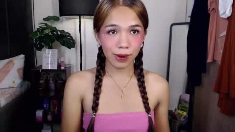 CHESCA online show from 02/20/25, 03:41