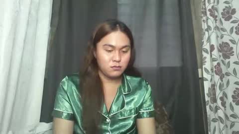 YOURGIRLCAMILLA online show from 11/09/25, 10:52