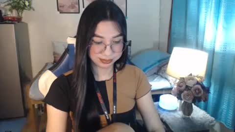 Ashley Kate Mateo Gray online show from 02/21/25, 09:02