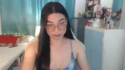 Ashley Kate Mateo Gray online show from 03/05/26, 10:22
